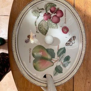 Rare Wedgewood Sarah’s Garden Oval Soup Tureen With Lid And Ladle.